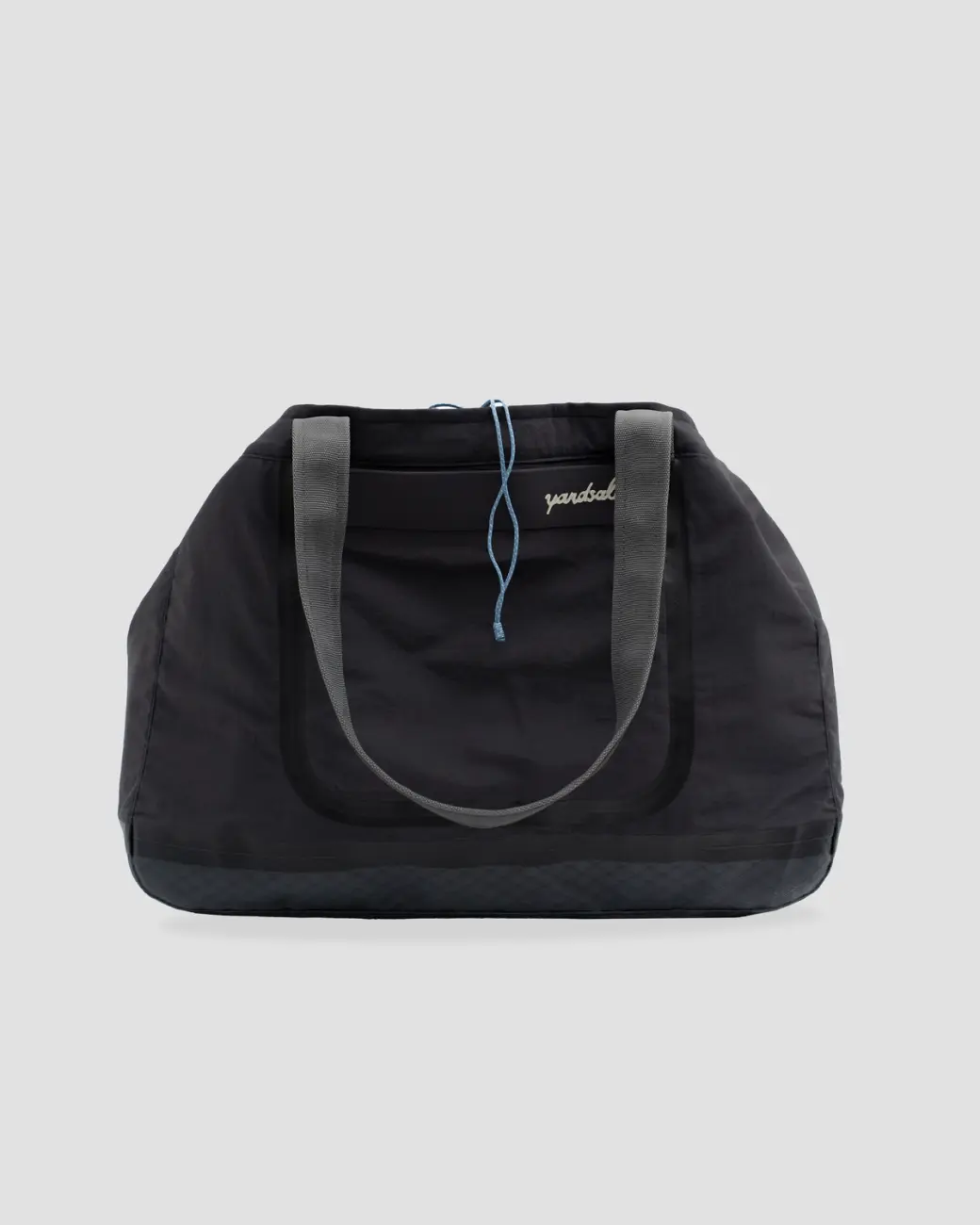 An image of 20L Double Black Day Bag closed