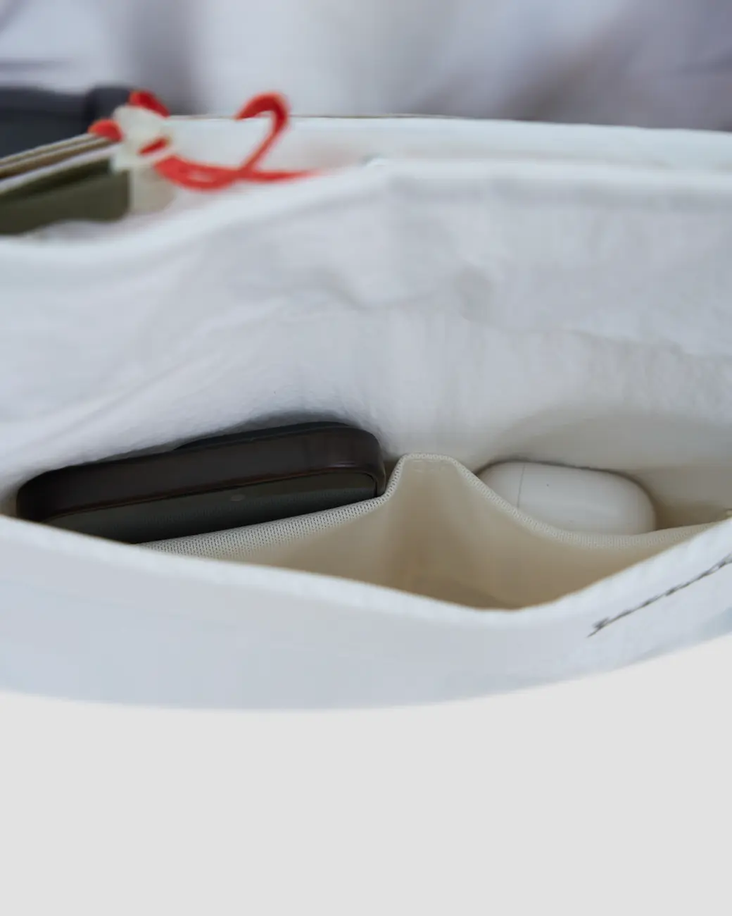 An image of Day Bag Marshmallow pocket