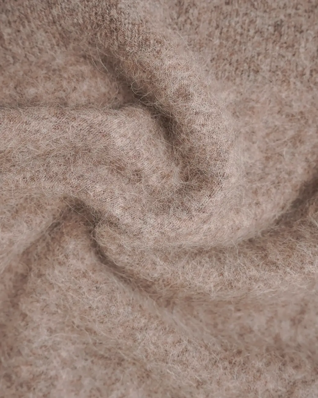 Moose dinner sweater, material detail