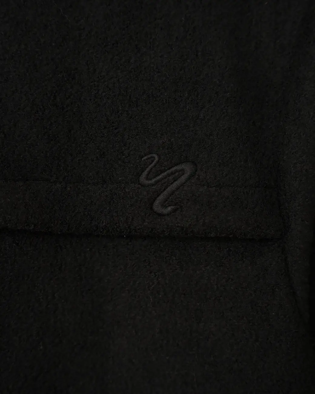 Midlayer black embroidery 
